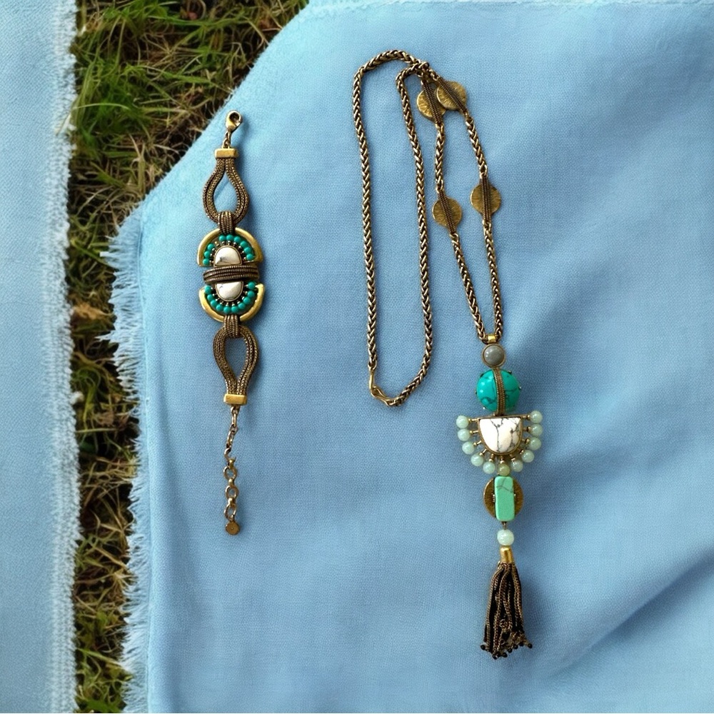 Stella & dot necklace with matching bracelet set rare in EUC